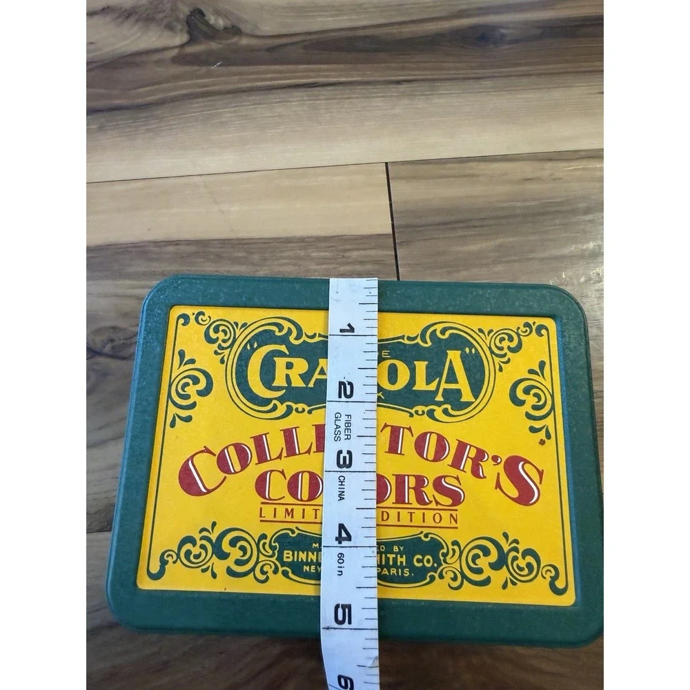 Vintage 1991 Crayola Collector's Colors Limited Edition Tin w/ 8 Crayon Pack